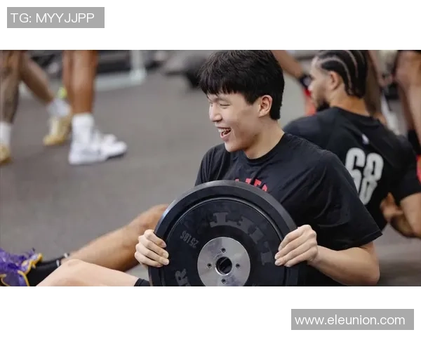 杨瀚森感慨开拓者队友关怀备至新人身份与海外背景让他倍感温暖